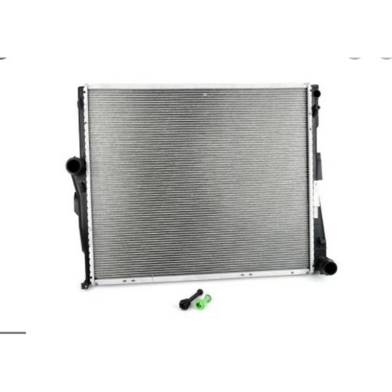 Bmw BSG Su Radyatoru 17118617905 F10 F11 F18 yedek parça