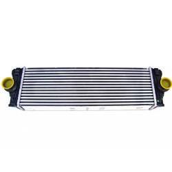 Mercedes BEHR Turbo Radyatoru A9065010201 W906 907 910 Mercedes BEHR Turbo Radyatoru A9065010201 W906 907 910