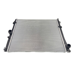 Bmw HELLA Su Radyatoru 17118666748 G20 G21 G22 Bmw HELLA Su Radyatoru 17118666748 G20 G21 G22