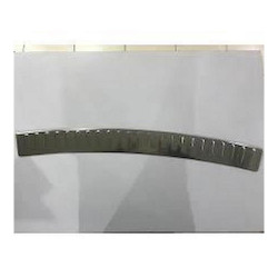 Duster 1 - I Arka Tampon Eşiği Krom 8900100149