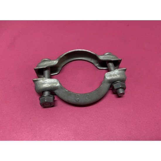 Mais Egzost Kelepcesı Tk. Express-R19-Clıo 7701655218 Mais Egzost Kelepcesı Tk. Express-R19-Clıo 7701655218 yedek parça