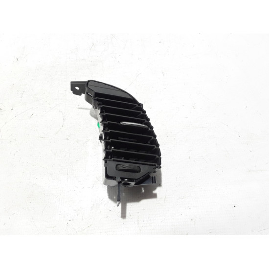 Mais Havalandırma Izgarası Sol Captur 687604547R yedek parça