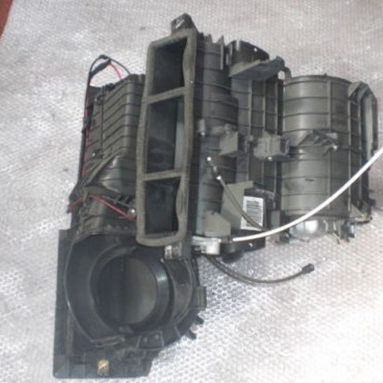 Mais Kalorıfer Kutusu Komple Scenıc Iı 7701207875 yedek parça