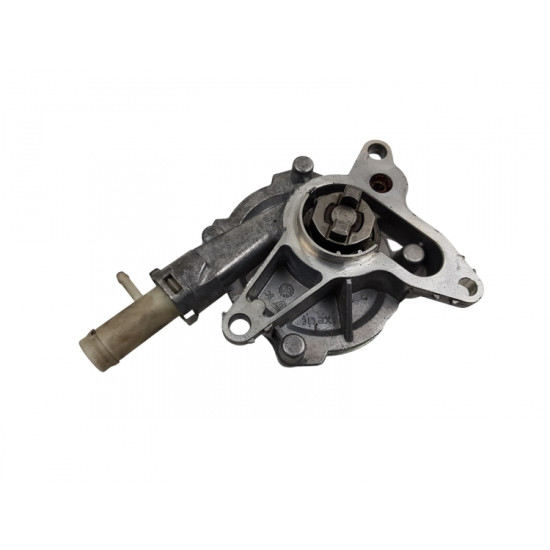 Mais Vakum Pompası Master Iıı 8200845984 8201163444146507228R 146508418R Mais Vakum Pompası Master Iıı 8200845984 8201163444146507228R 146508418R yedek parça