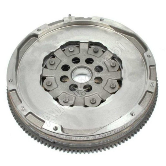 Mais Volant Master Iıı 123009802R Mais Volant Master Iıı 123009802R yedek parça