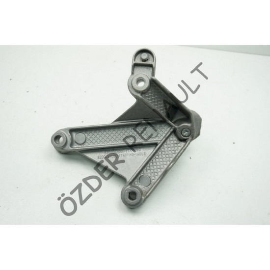 Megane 2 - II Motor Takozu Kulağı Sol Alimünyum 5 Vites 8200043084 Megane 2 - II Motor Takozu Kulağı Sol Alimünyum 5 Vites 8200043084 yedek parça