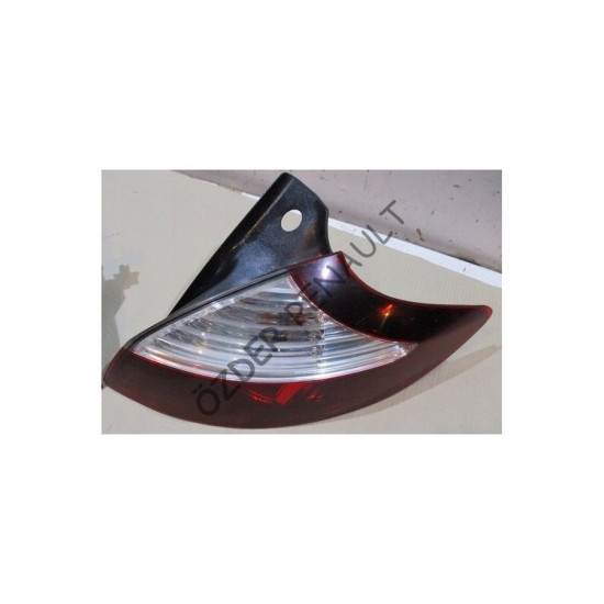 Megane 3 - III Makyajlı Kasa Stop Lambası Dış Sağ 265501650R yedek parça