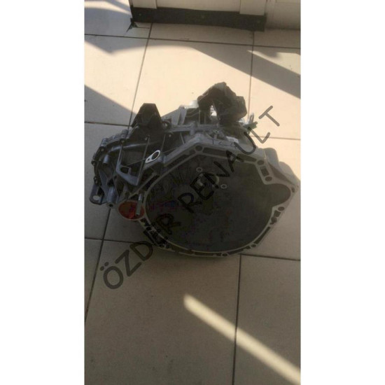 Megane 3 - III Vites Kutusu Şanzıman Komple 6 Vites TL4 018 7701700574 yedek parça