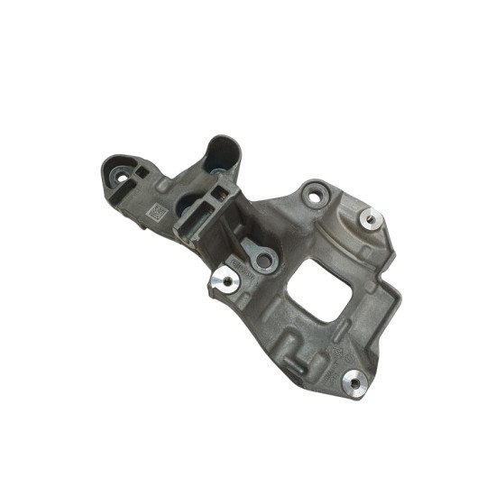 Orjinal Alternatör Suportu Megan Iv 117100072R 117105158R Orjinal Alternatör Suportu Megan Iv 117100072R 117105158R yedek parça