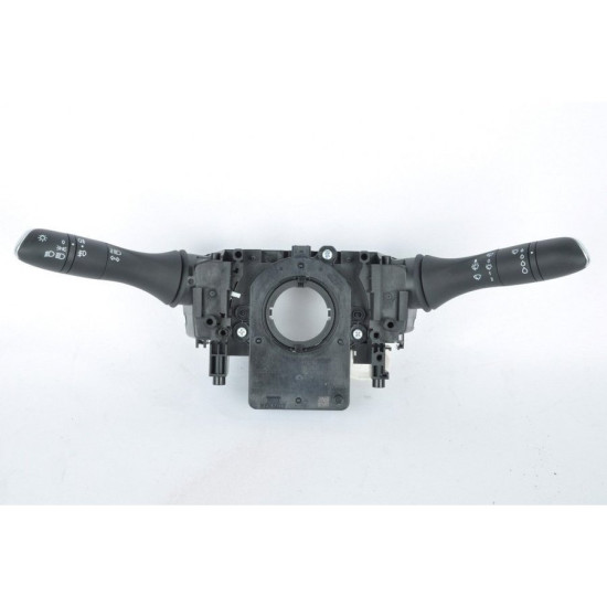 Orjinal Direksiyon Suportu ( Göbeksiz ) Megane Iv Sedan 255674795R Orjinal Direksiyon Suportu ( Göbeksiz ) Megane Iv Sedan 255674795R yedek parça