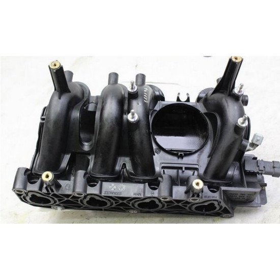 Orjinal Emme Manıfoldu Logan 1.6 8V 8200720456 yedek parça