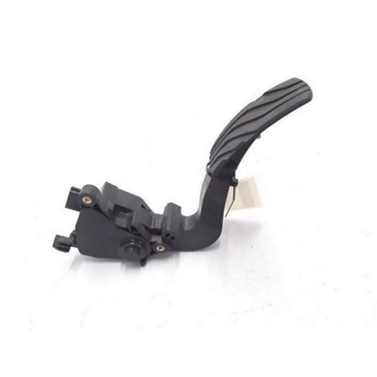 Orjinal Hız Pedal Kaptörü Talısman Megan Iv 180026830R Orjinal Hız Pedal Kaptörü Talısman Megan Iv 180026830R yedek parça