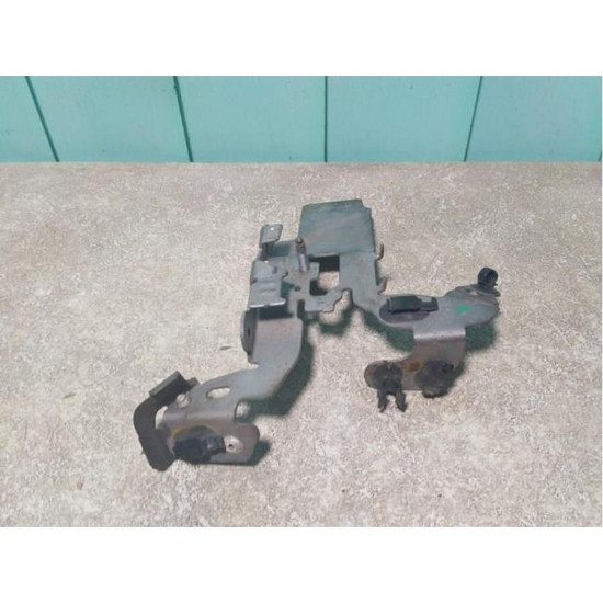 Orjinal Kaptör Suportu Clıo Iv Wagon 223674392R yedek parça