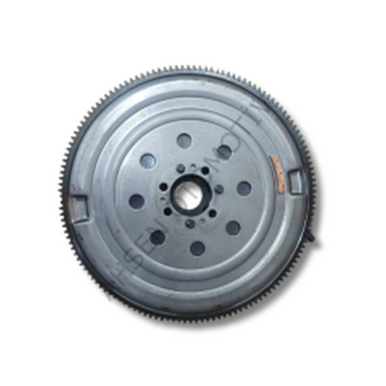 Orjinal Motor Volantı Kadjar 1,5Dcı 123107162R Orjinal Motor Volantı Kadjar 1,5Dcı 123107162R yedek parça
