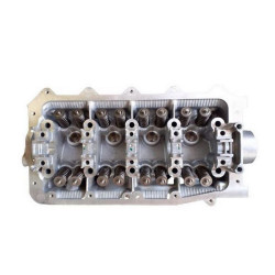 Orjinal Sılındır Kapagı Clıo Iıı 1.2 16V Siboplar Üstünde 7701476742